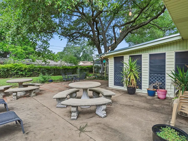 1335 Kathy Ave — Photo 50