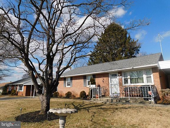 2nd image of 17314 Cloverleaf Rd