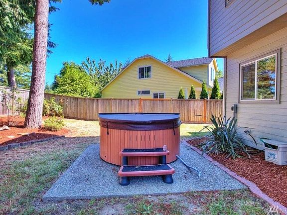 4th image of 884 Anthony Ct SW