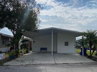 130 W Seaflower St, Apopka, FL 32712