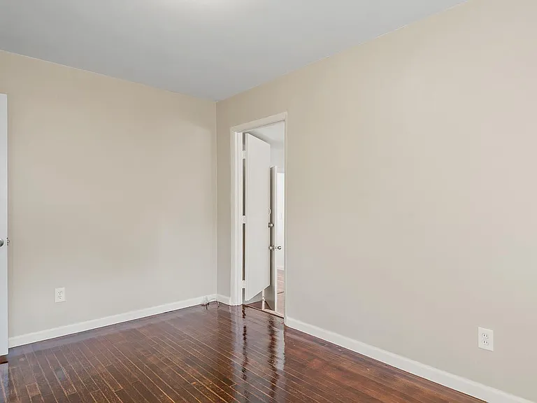 1838 Griffith Rd — Photo 12