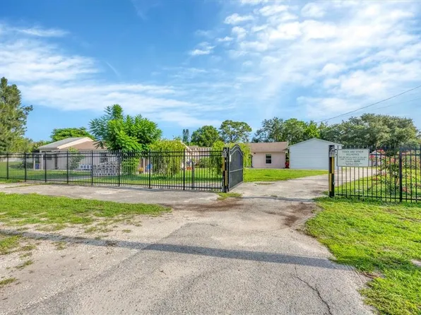 4905 26TH AVENUE E, BRADENTON, FL 34208