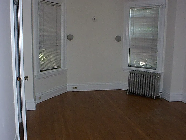 Room 2A ($615/mo)