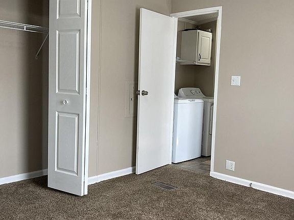 4th image of 26 Saint George Dr