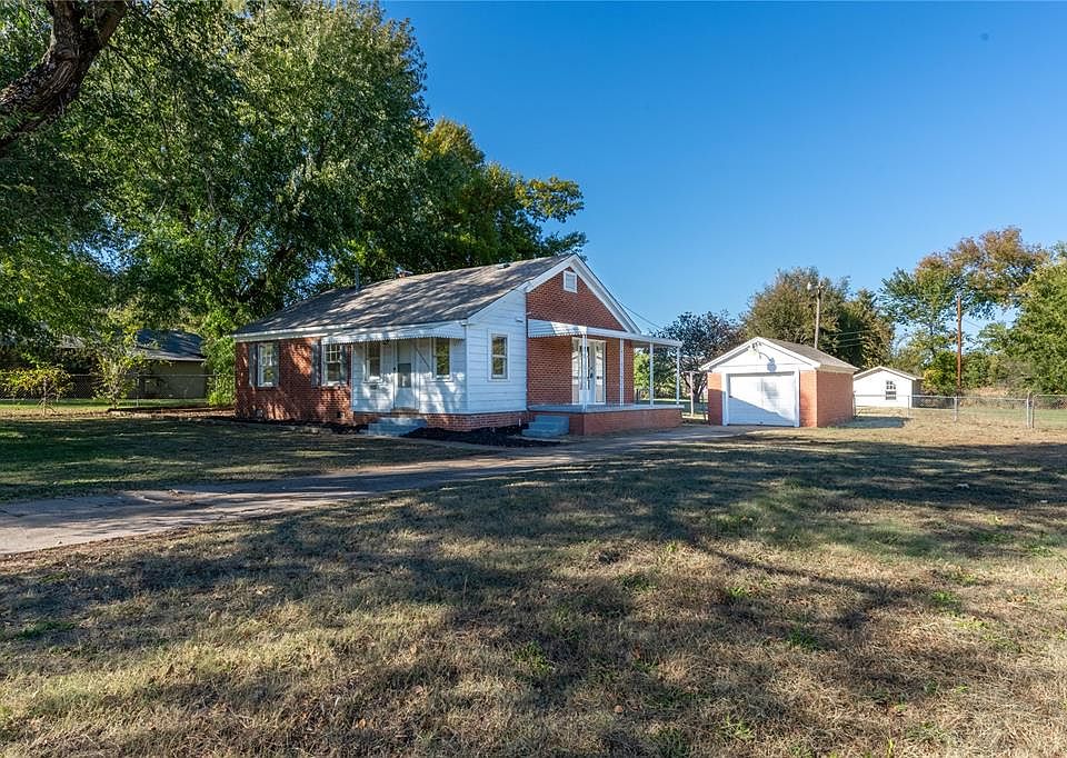 1st image of 4005 Meadowview Dr