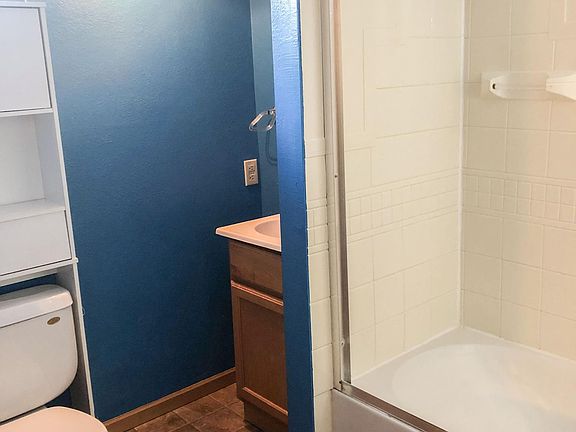 5th image of 308 3rd Ave S #1