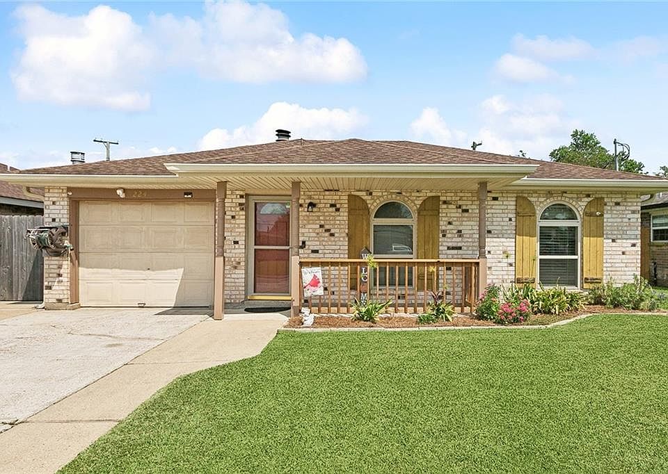 1st image of 224 Janet Dr