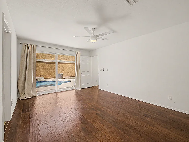 11884 N 112th Way — Photo 15