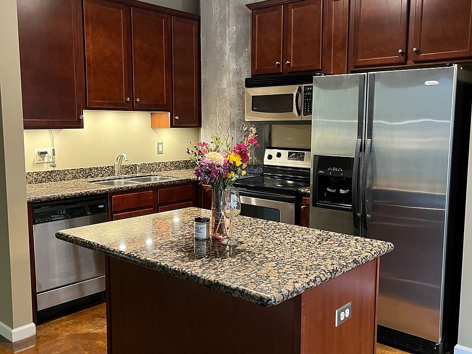 Kitchen with Island