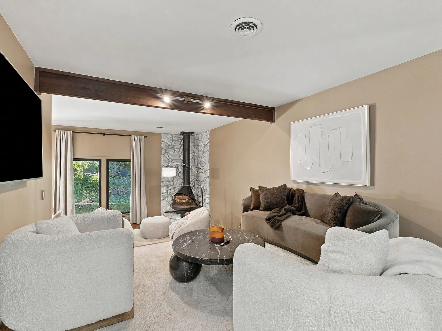 3 bed, 3.5 bath, 2277 sqft, $3,495 — Photo 3