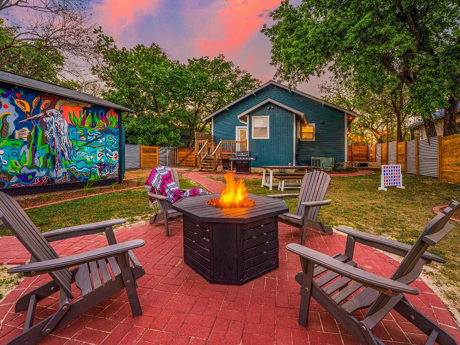 2 bed, $5,610 — Photo 2