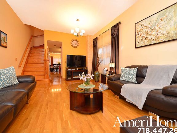 3rd image of 54 Scott Ave
