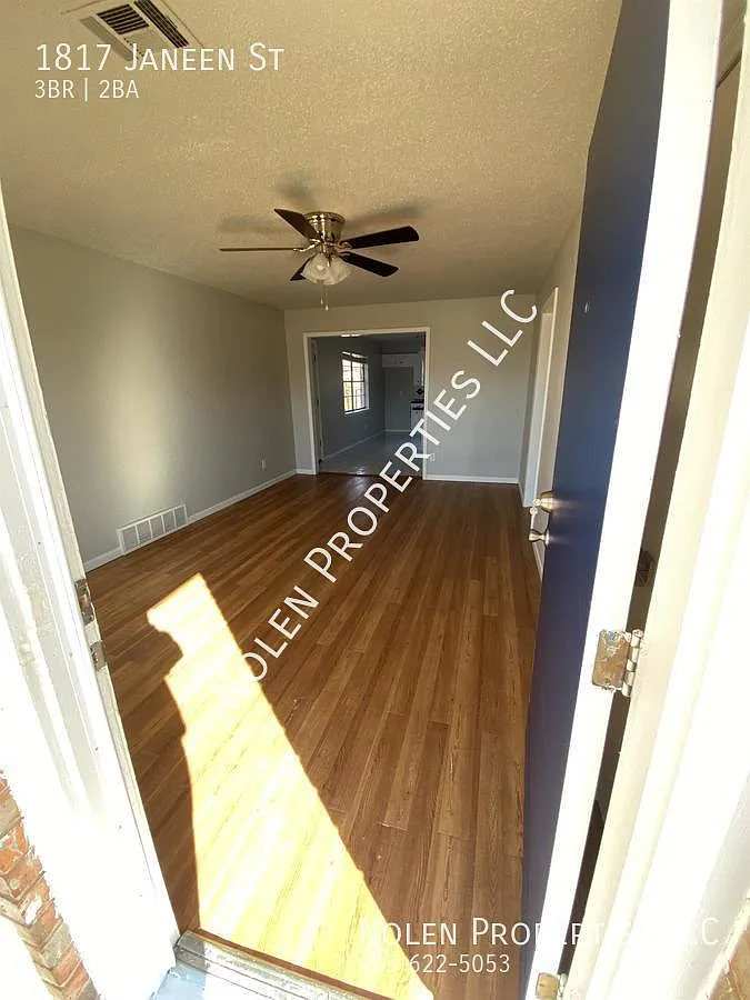 1817 Janeen Street - 1 — Photo 3