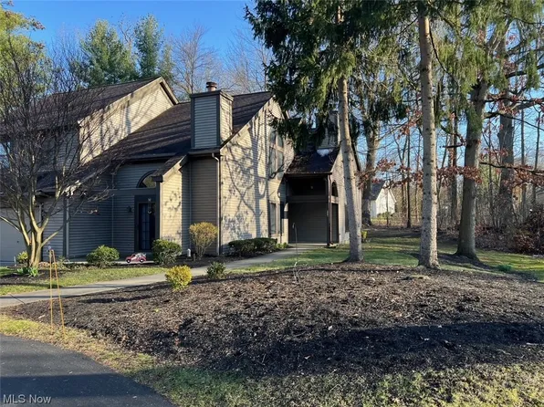 3860 Northwoods Ct NE Unit 6, Warren, OH 44483