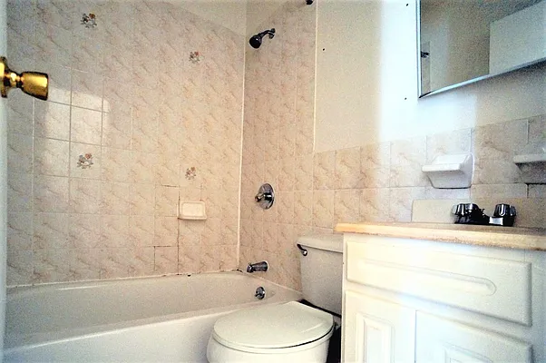 Rented by EXR | media 13