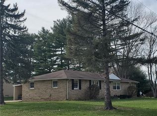 1620 E Broad St, Louisville, OH 44641
