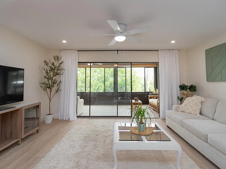 223 Lakewood Dr #223 — Photo 13