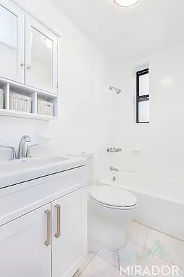 Rented by Mirador Real Estate | media 15