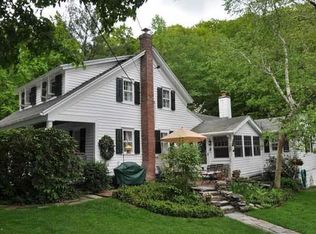 32 Oswego Rd, Pleasant valley, NY 12569