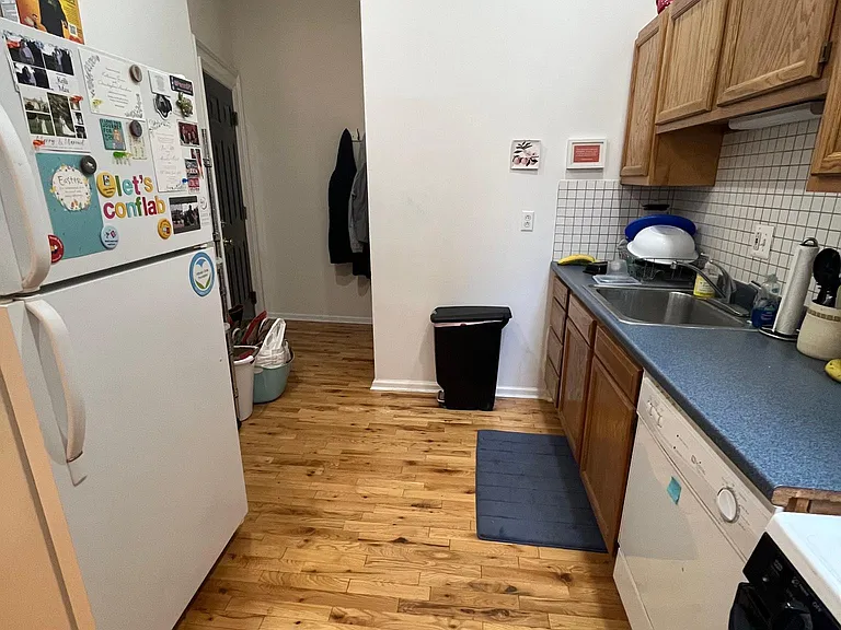 2127 Fitzwater St #1 — Photo 11