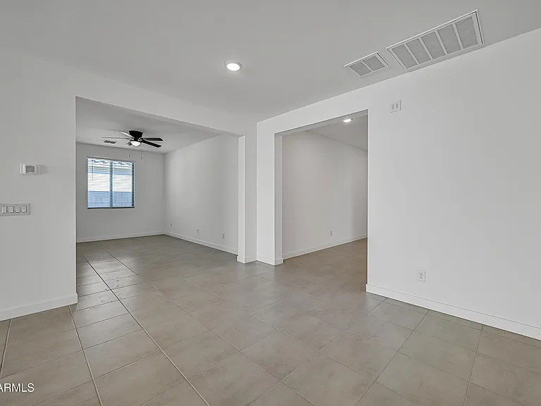 23410 W Florence Ave — Photo 15