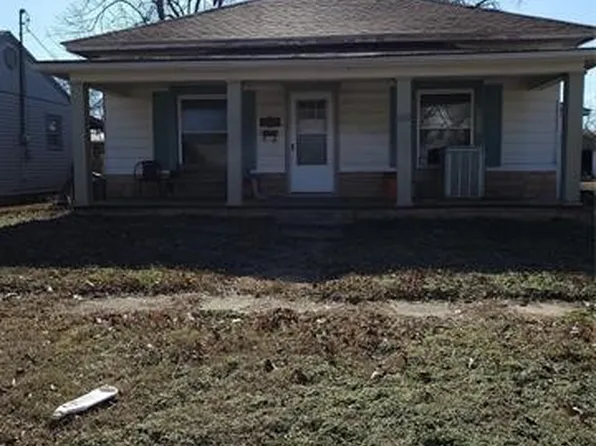 813 E Maple St, Cushing, OK 74023