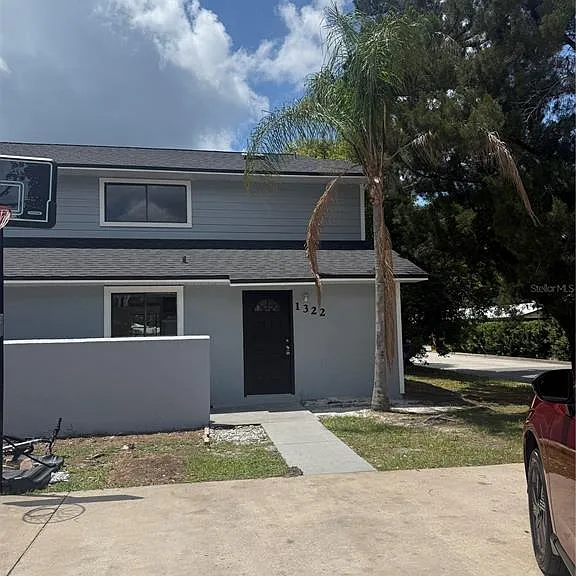 1322 Verona St — Photo 1