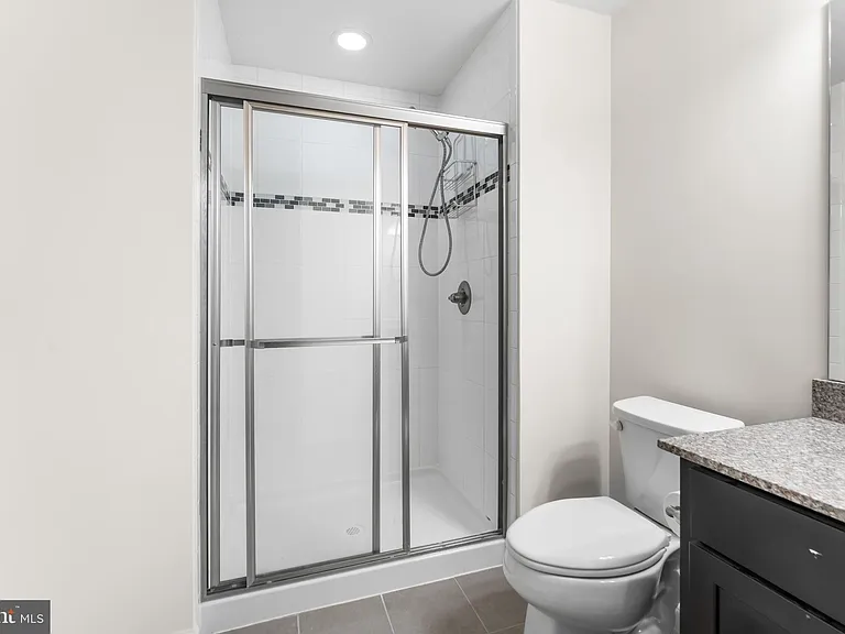7570 Arundel Woods Dr — Photo 48
