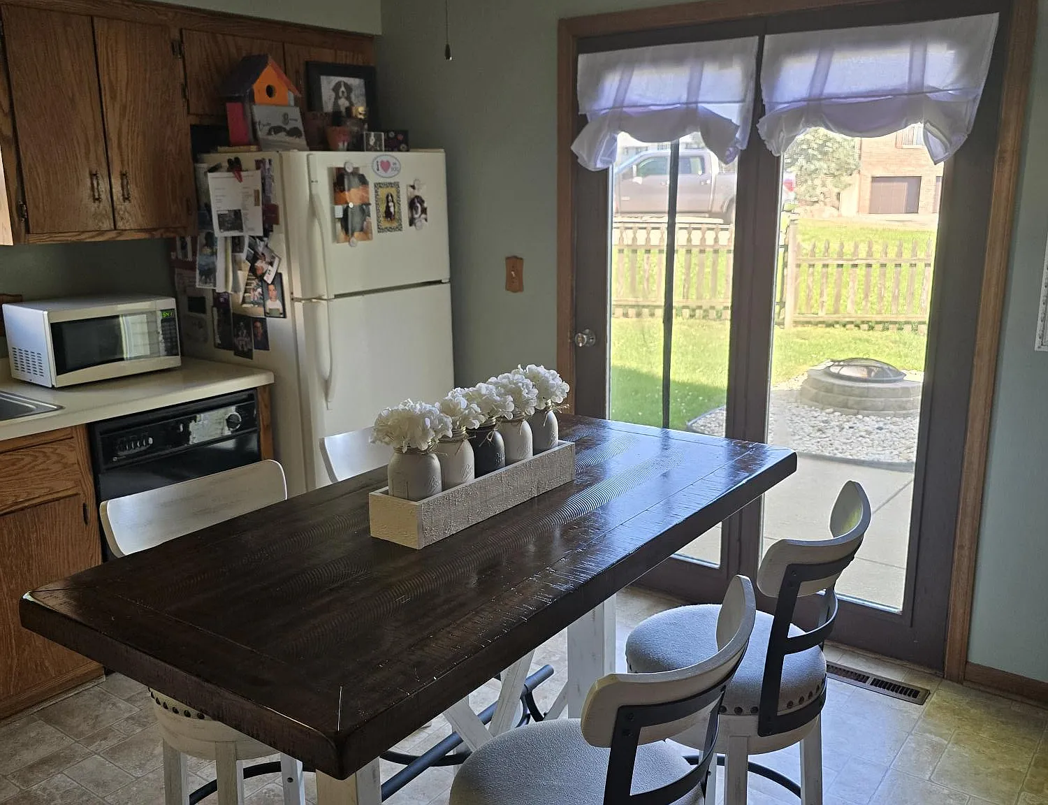 3 bed, 1.5 bath, 1200 sqft, $1,750 — Photo 4