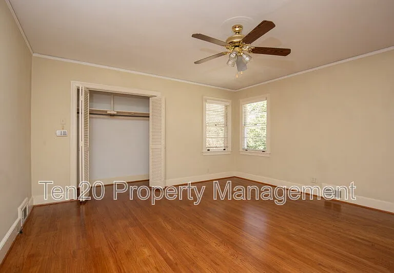 1514 Hilton Ave — Photo 16