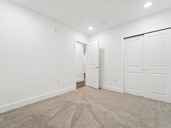 4th image of 6610 Germantown Ave #Ll-5