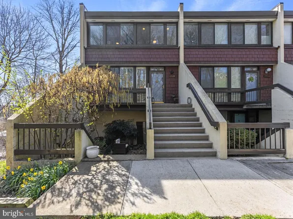 2328 S Quincy St #2, Arlington, VA 22204