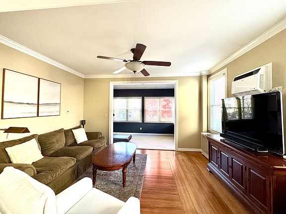 3rd image of 43 Newark Ave Floor 1