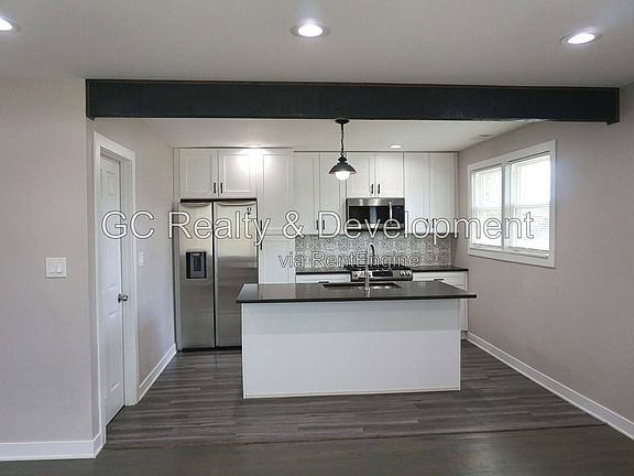 3rd image of 4501 S Leamington Ave