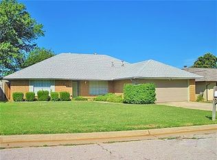 10305 Little Pond Dr, Oklahoma City, OK 73162