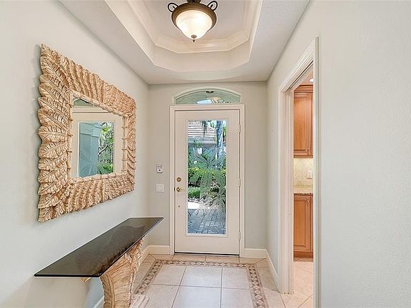 4th image of 5211 PARISIENNE PLACE #101B27