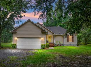 592 Powder Horn Rd, Dorchester, SC 29437