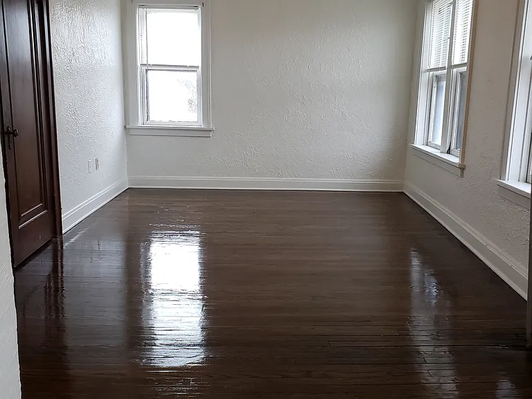 3227 W Lincoln Ave — Photo 19