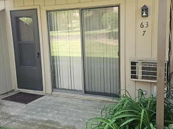 63 Aspen Colony APT 7, Fox Lake, IL 60020