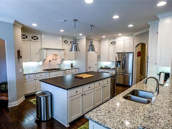 2nd image of 344 N Limestone Dr #833