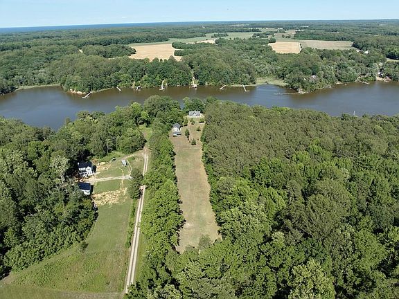 2nd image of 1396 Forrest Landing Rd