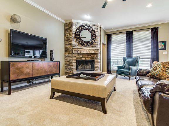 2nd image of 680 Lake Shadow Dr
