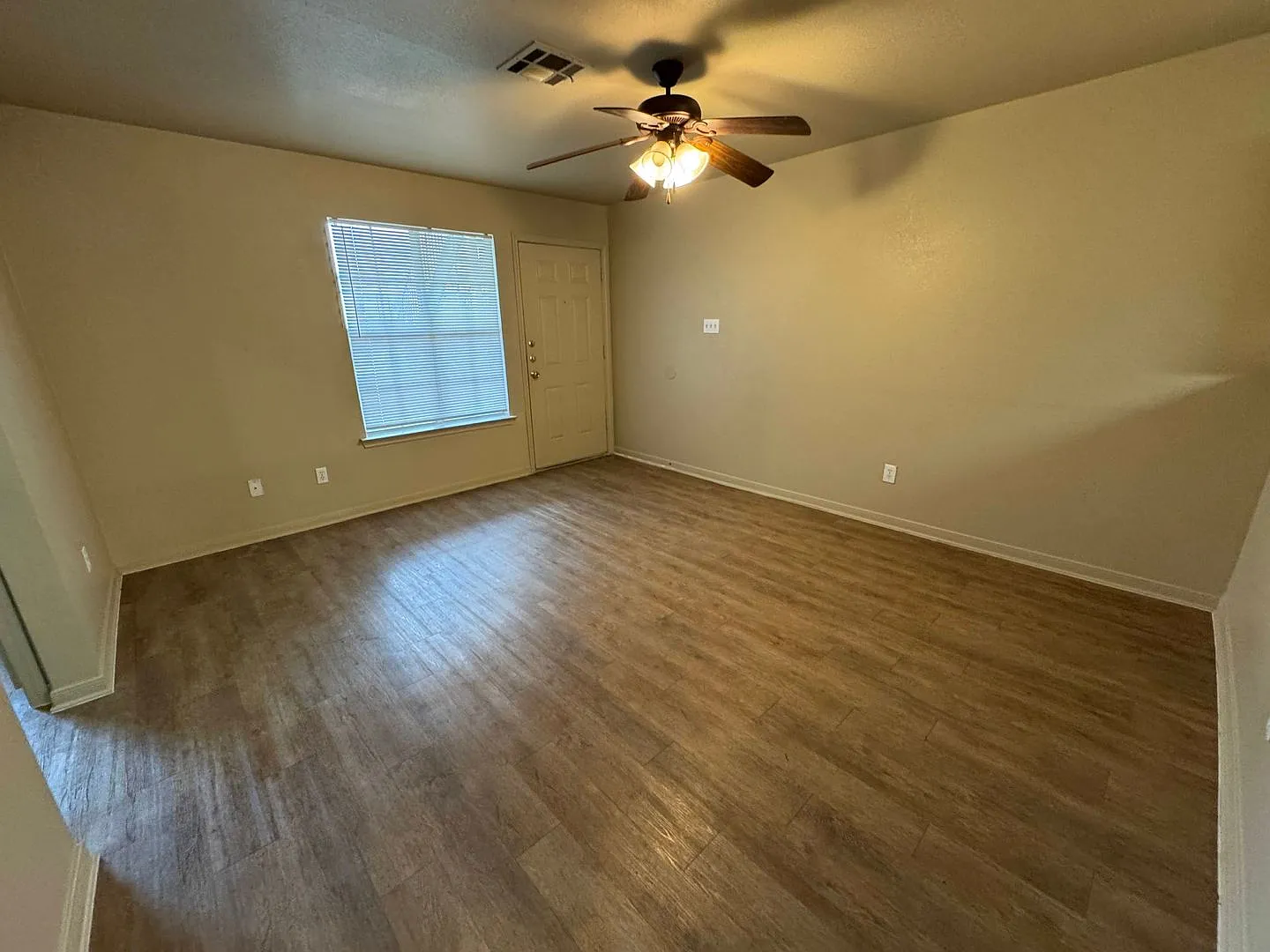 408 Brittney Way — Photo 2