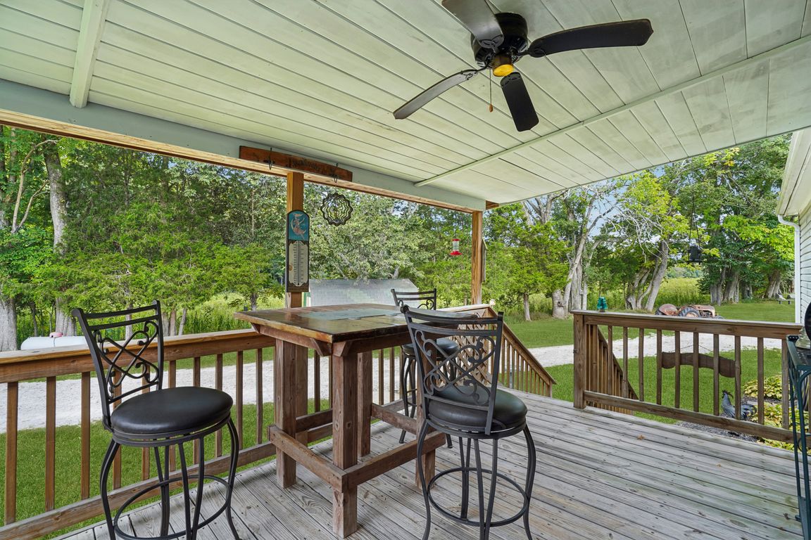 next background image