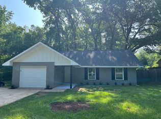 620 Golden Rd, Tyler, TX 75701