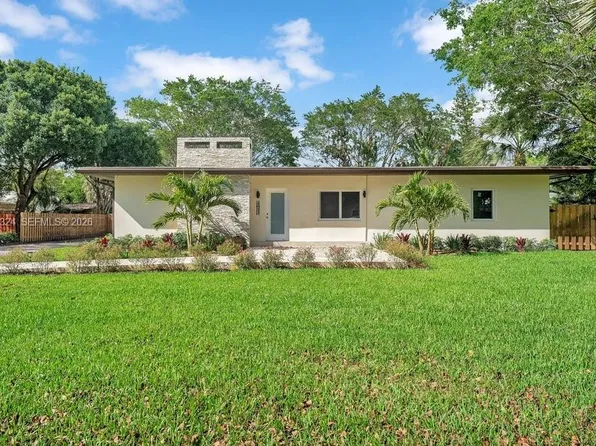 4053 SW 8th St, Plantation, FL 33317