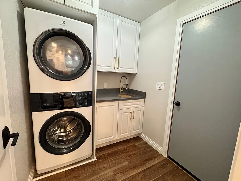 1108 Maddox Creek Ln — Photo 11