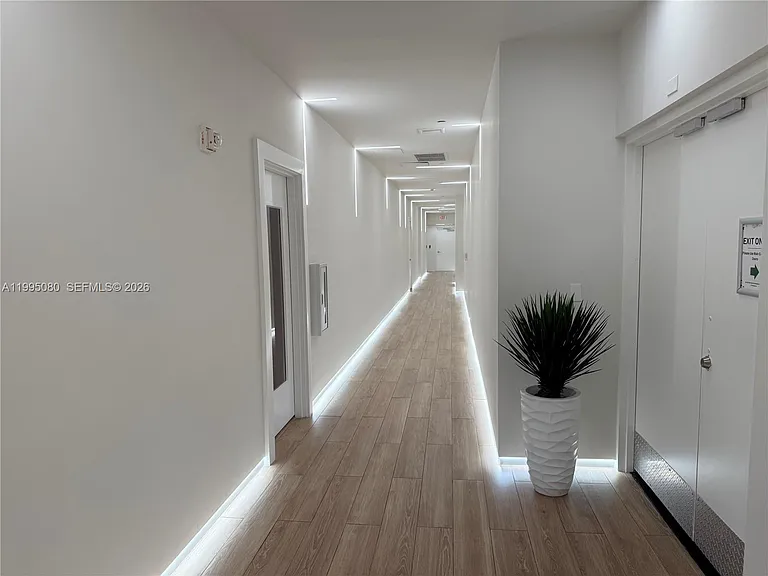 90 SW 3rd St #2112 — Photo 24