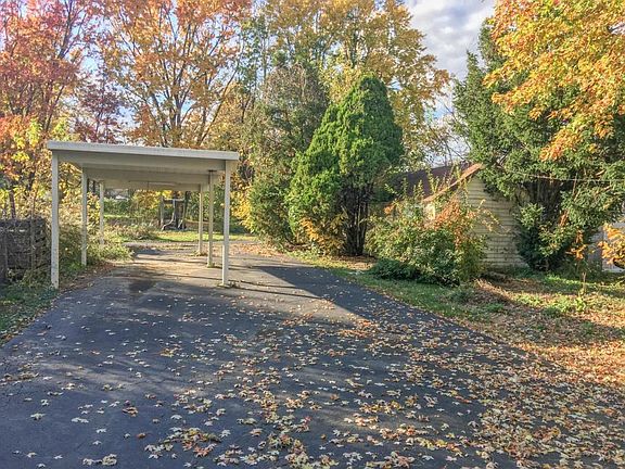 3rd image of 181 Collingwood Ave