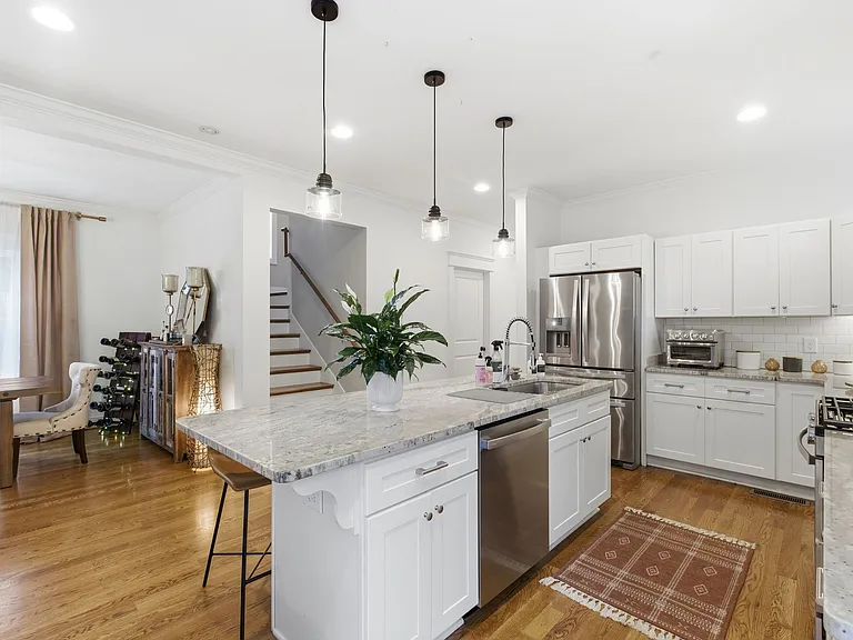 4010 Burrus St — Photo 14